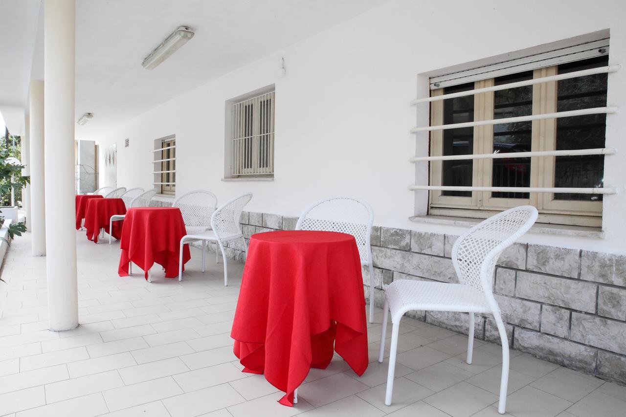 Hotel Lagomaggio Rimini Eksteriør bilde
